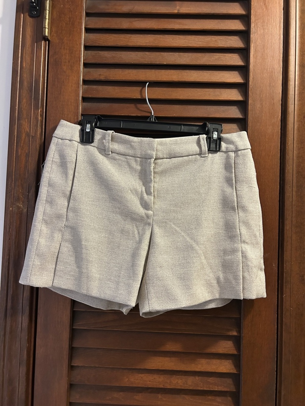 White House black market short cream color